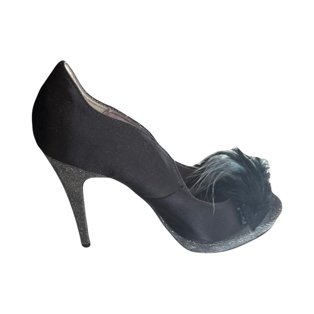 Lulu Townsend Black Peep-Toe Heels 7